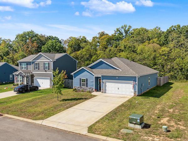 521 Heritage Crossing Drive, Maryville, TN 37804