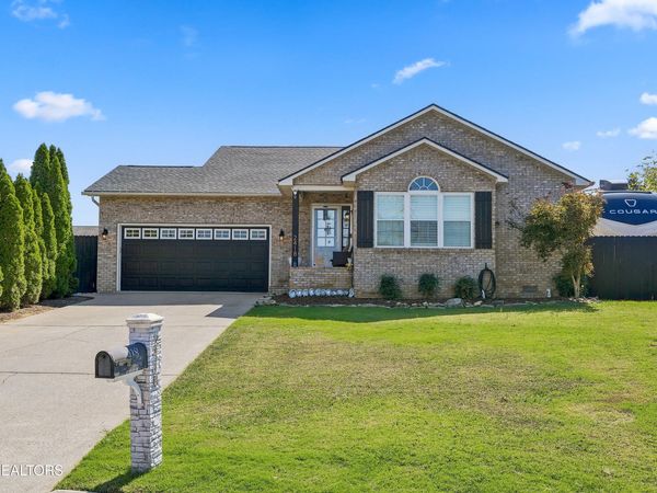 2418 Tamjo Drive, Maryville, TN 37801