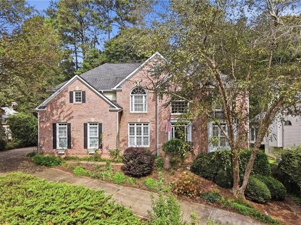 2983 Tynewick Walk NE, Roswell, GA 30075