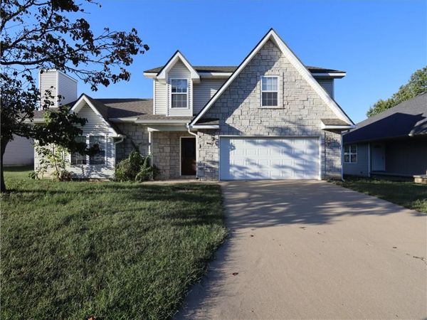 2027 Marigold Street, Carthage, MO 64836