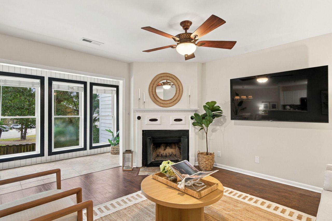 1184 Village Creek Lane Photo 13