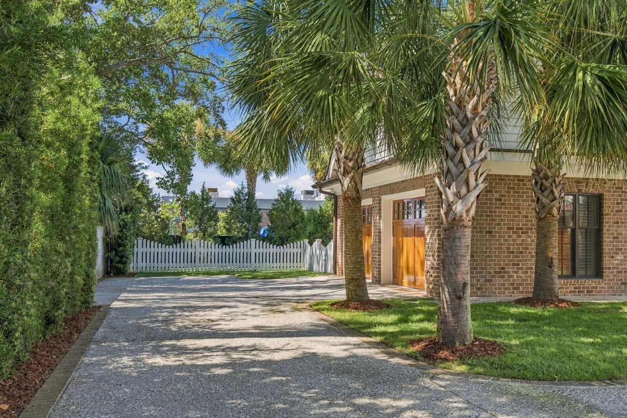 41 Barre Street Photo 68