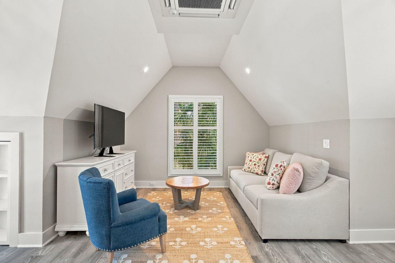 41 Barre Street Photo 76