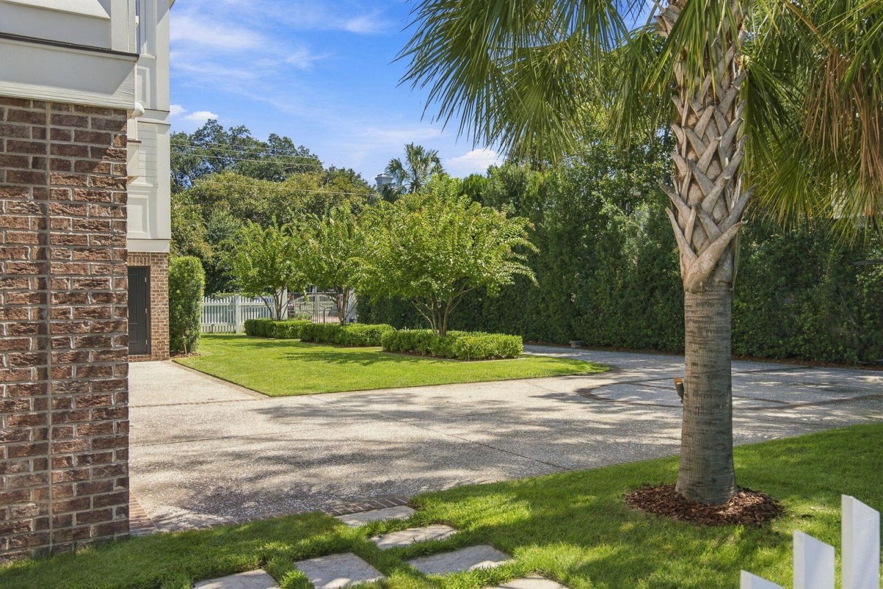 41 Barre Street Photo 86