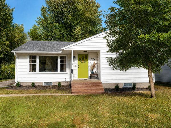 727 Austin Drive, Saint Peter, MN 56082