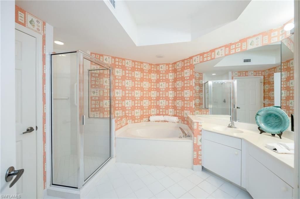 800 L Ambiance Cir , Unit 101, Naples, FL 34108 Photo