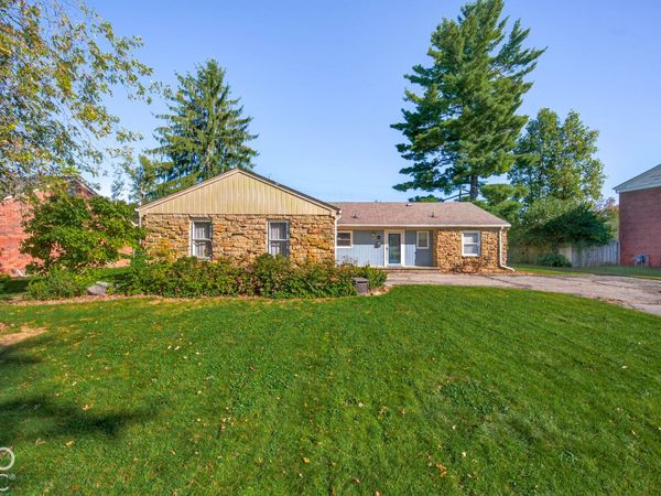 1602 Crescent Drive, Columbus, IN 47203