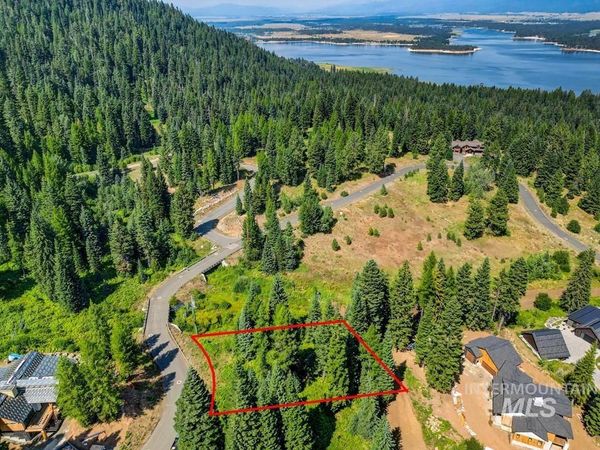 711 Whitewater Drive, Donnelly, ID 83615
