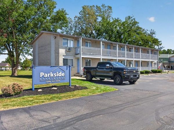 13927 Middle Gibraltar, Unit 4, Gibraltar, Mi 48173