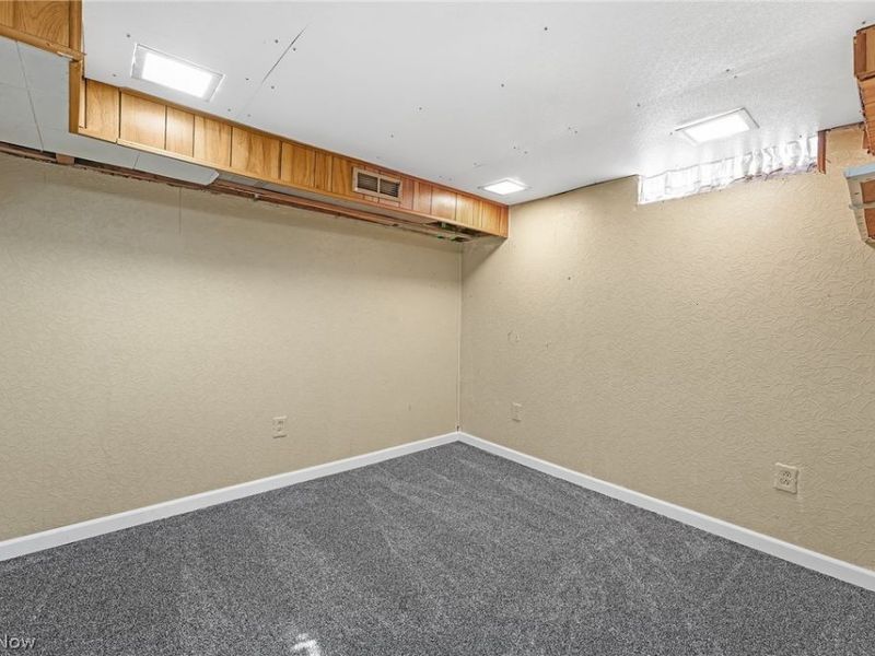 6586 Liberty Bell Drive, Unit 22D, Brook Park, OH 44142 Photo 21