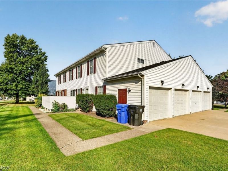 6586 Liberty Bell Drive, Unit 22D, Brook Park, OH 44142 Photo 25