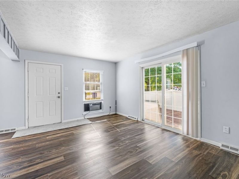 6586 Liberty Bell Drive, Unit 22D, Brook Park, OH 44142 Photo 4
