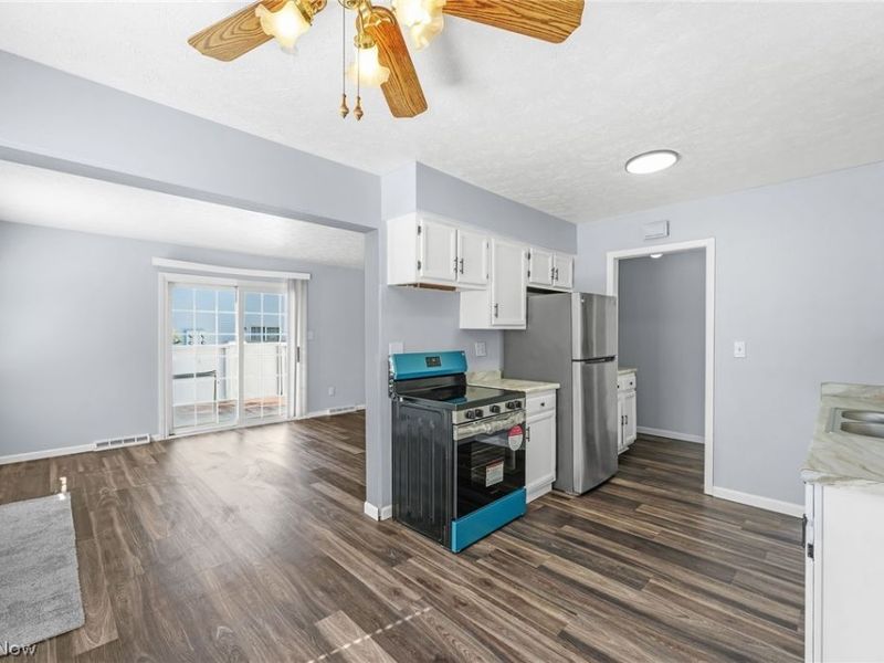 6586 Liberty Bell Drive, Unit 22D, Brook Park, OH 44142 Photo 6