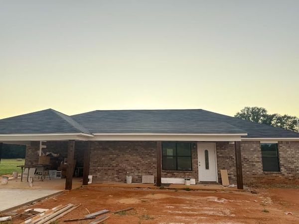 783 North Jefferson, Houston, MS 38851