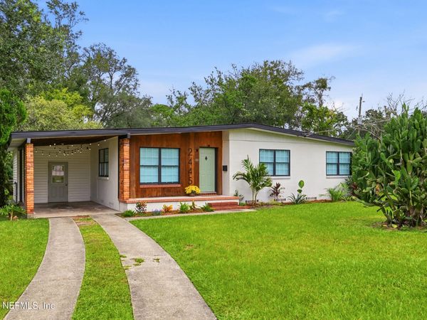 2445 COMMUNITY Road, Jacksonville, FL 32207