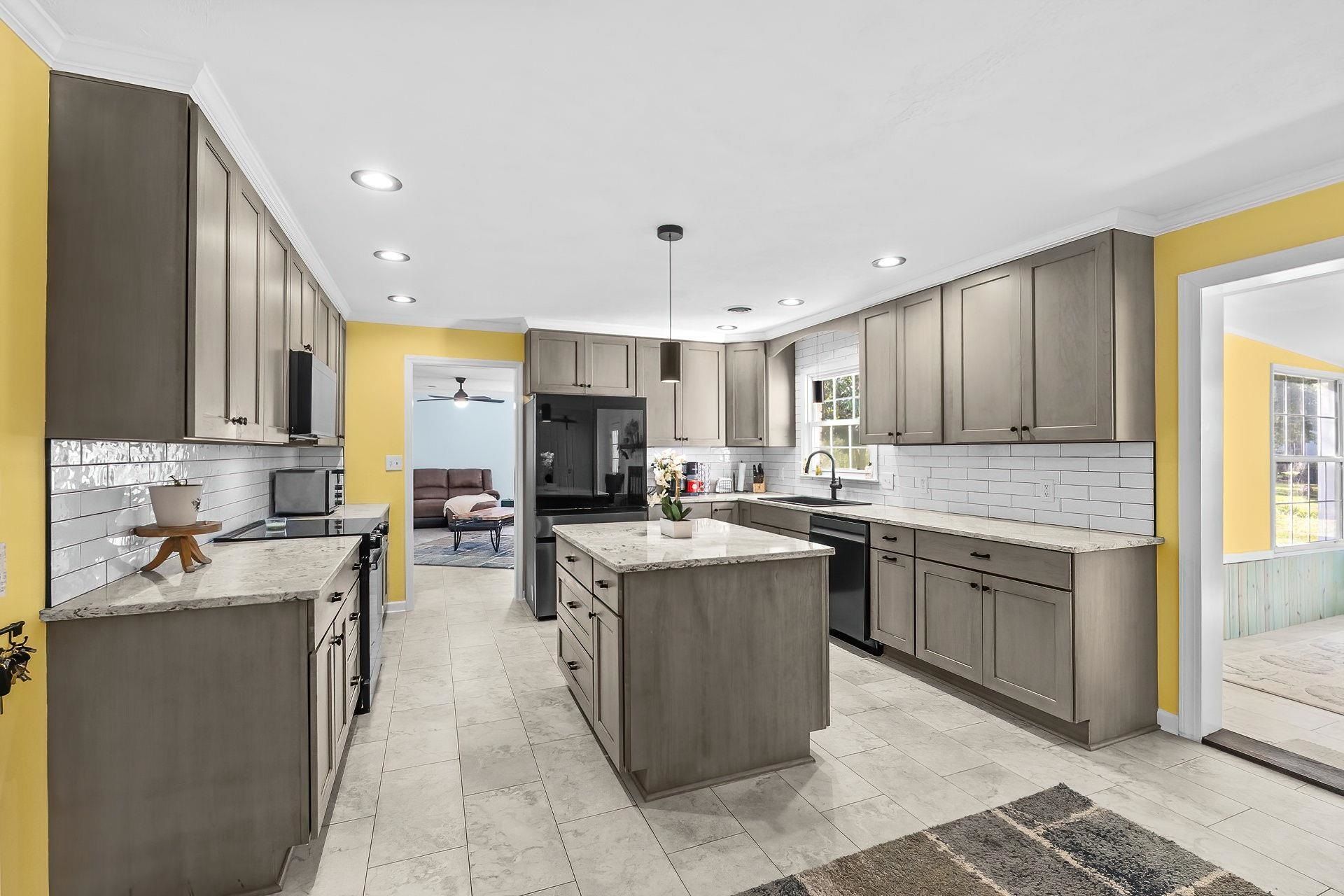 1917 Candy Ln. Photo 11