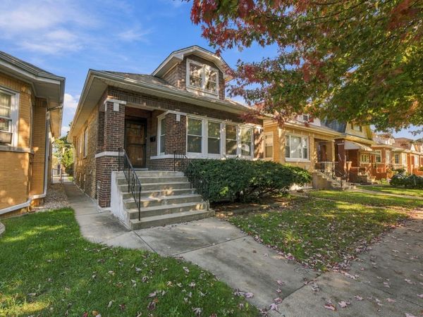 2839 N LUNA Avenue , Chicago, IL 60641
