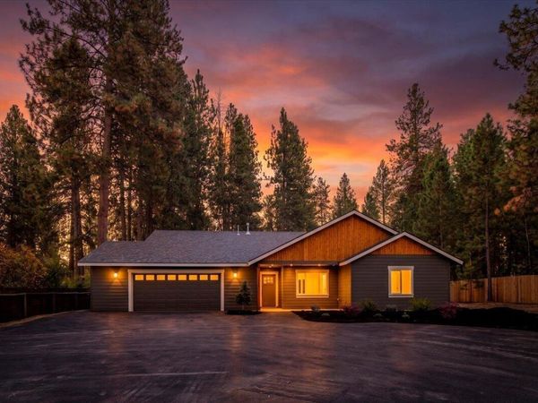 19241 Indian Summer Road, Bend, OR 97702