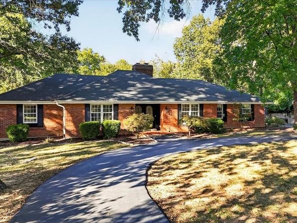 13021 Saller Drive, St Louis, MO 63127