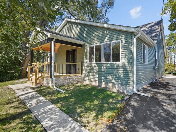 25222 83rd St, Salem Lakes, WI 53168