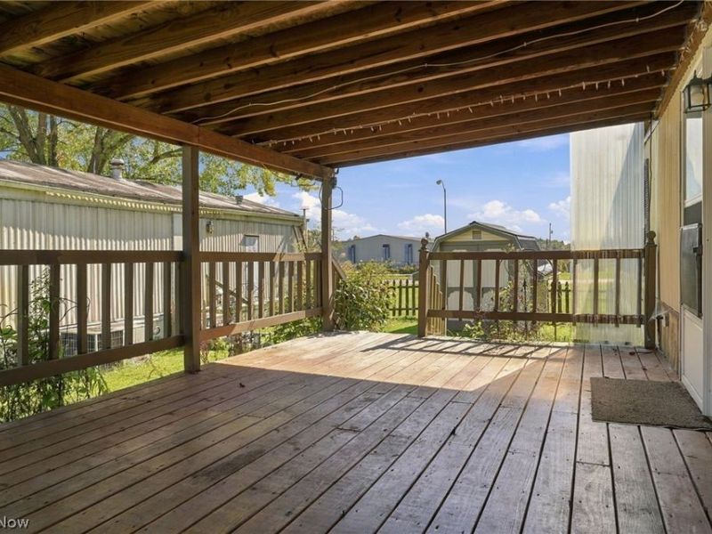 23 Oakwood Street, Beloit, OH 44609 Photo 6