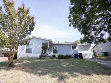 2121 San Jose, Fort Worth, TX 76112