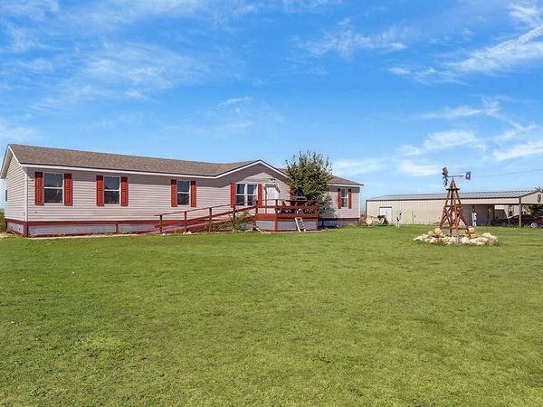 9217 Montana Street, Joshua, TX 76058