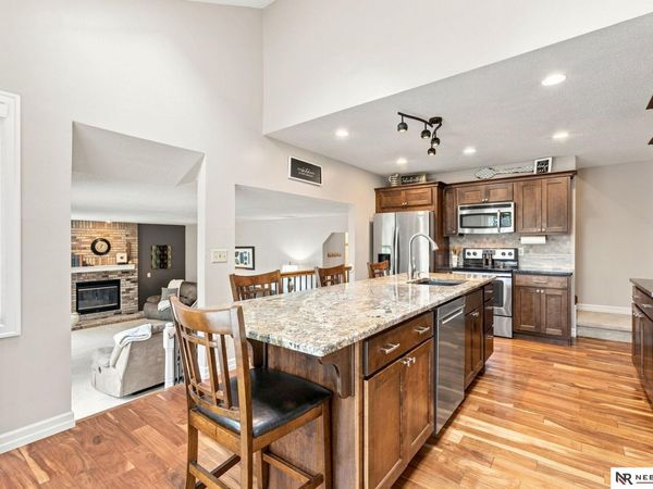 16006 Franklin Street, Omaha, NE 68118