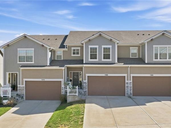7369 Griffey Street, Parkville, MO 64152