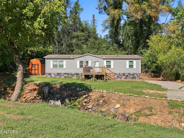 710 Lower Quarry Rd, Newport, TN 37821