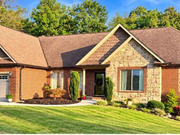 144 Apple Tree Drive, Clinton, TN 37716