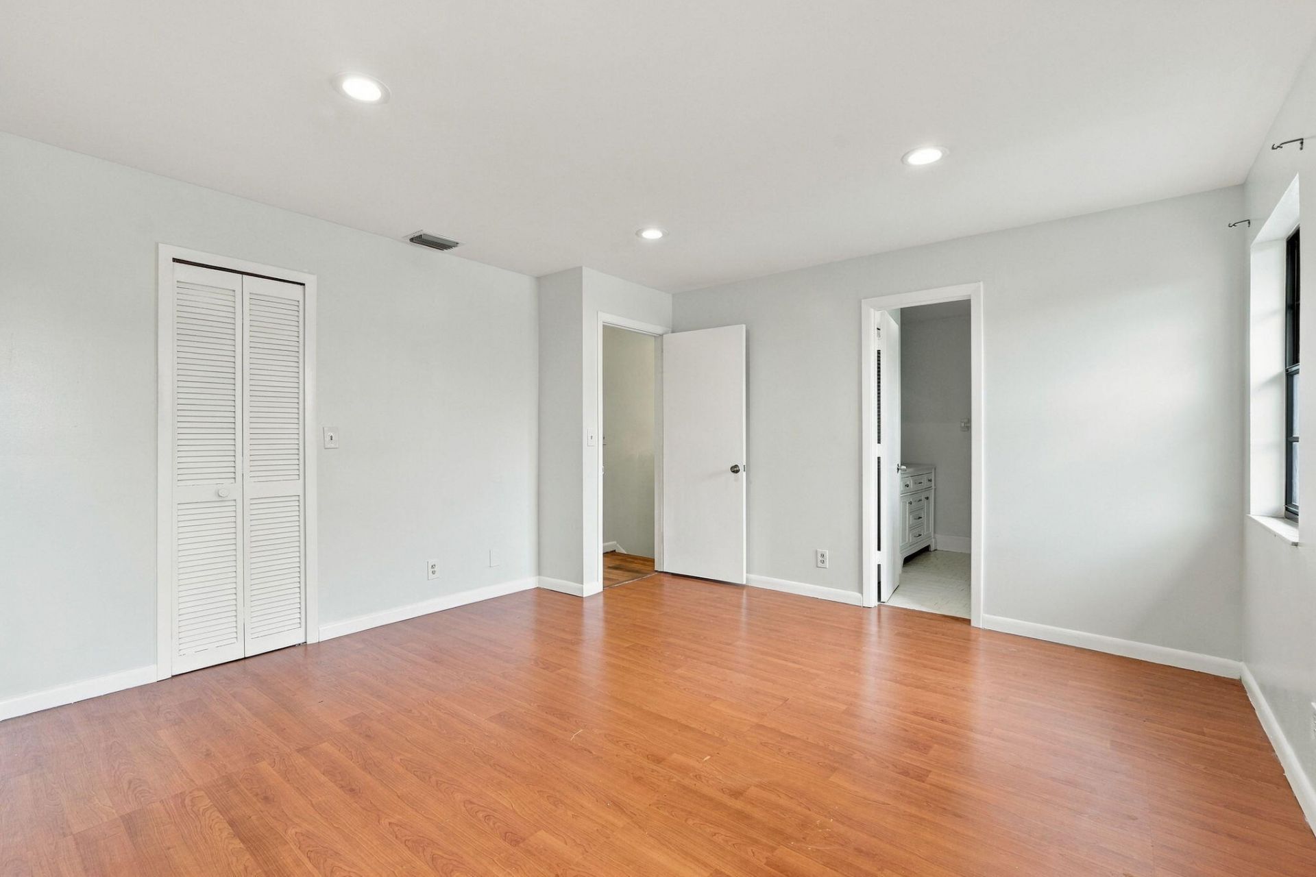 6180 Pine Tree Lane, Unit B, Tamarac, FL 33319 Photo
