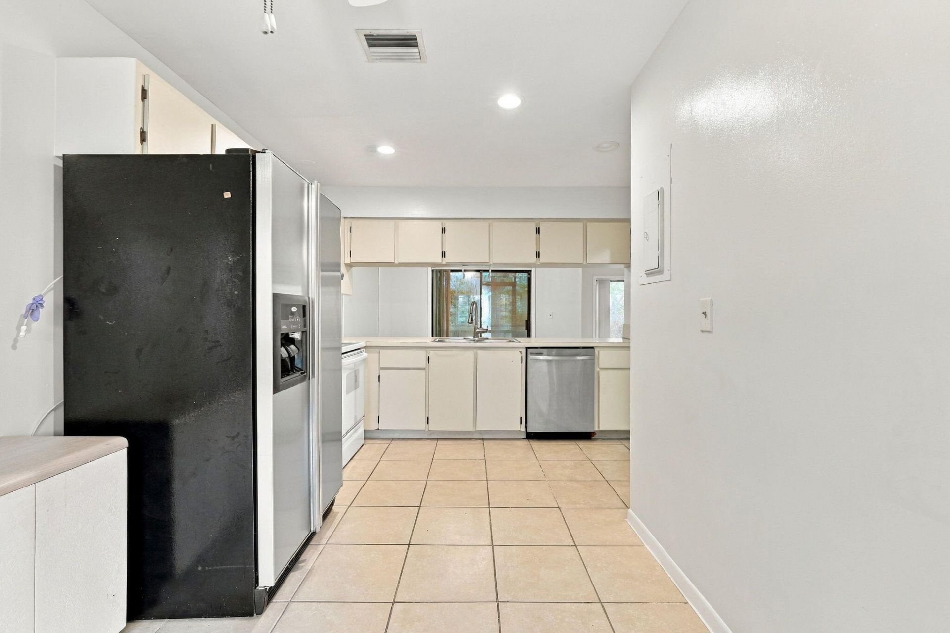 6180 Pine Tree Lane, Unit B, Tamarac, FL 33319 Photo