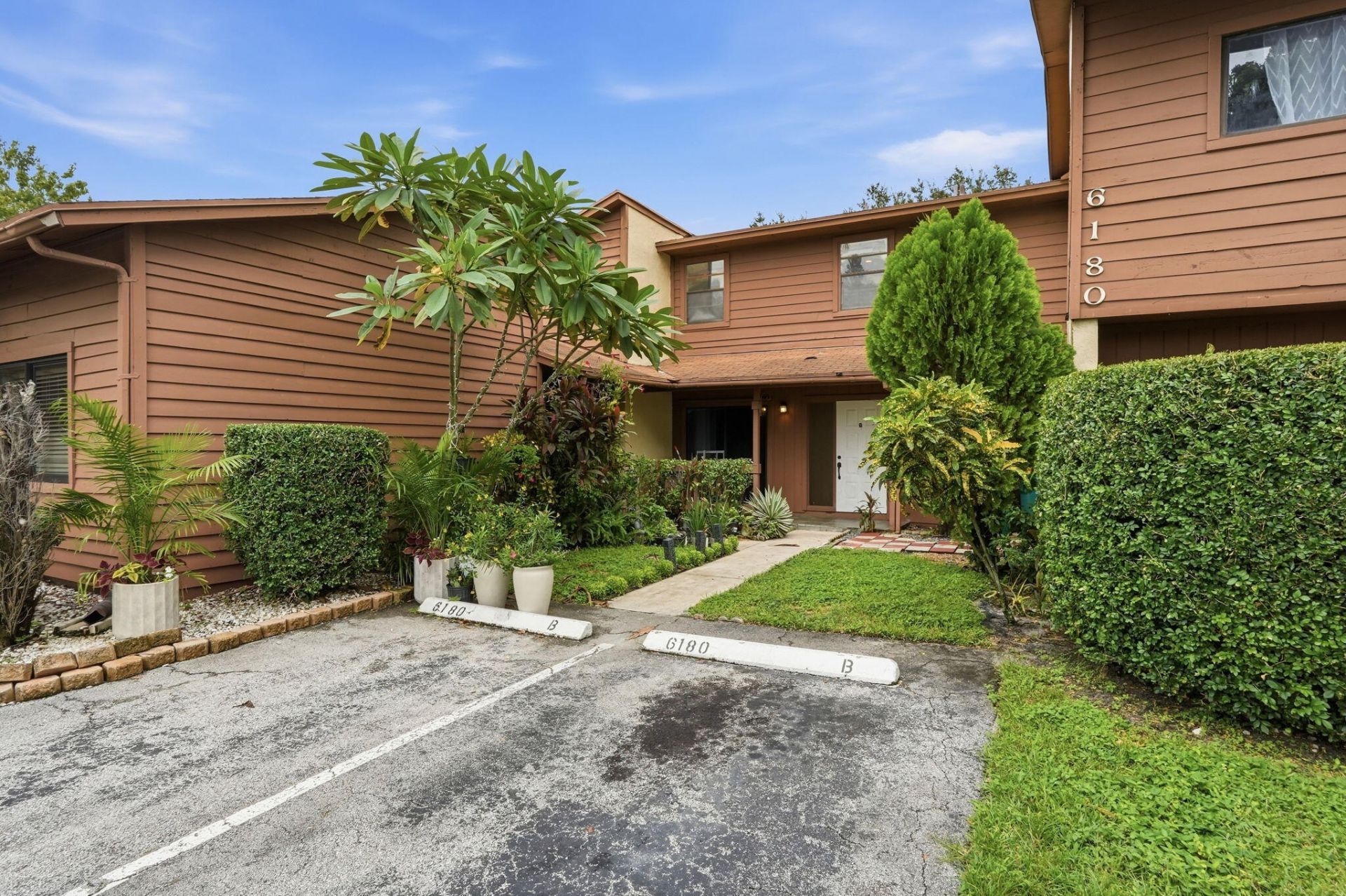 6180 Pine Tree Lane, Unit B, Tamarac, FL 33319 Photo