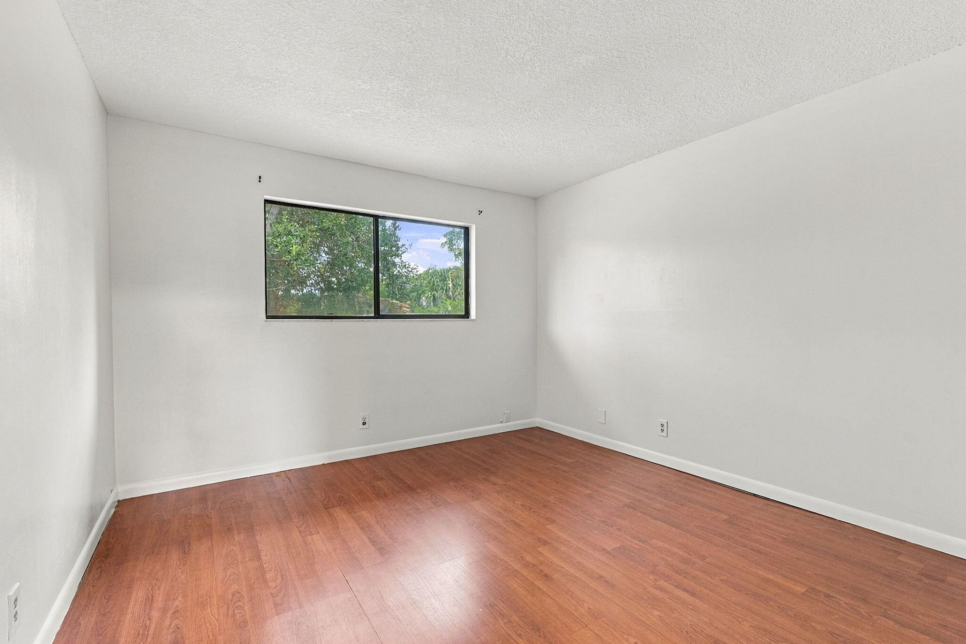 6180 Pine Tree Lane, Unit B, Tamarac, FL 33319 Photo