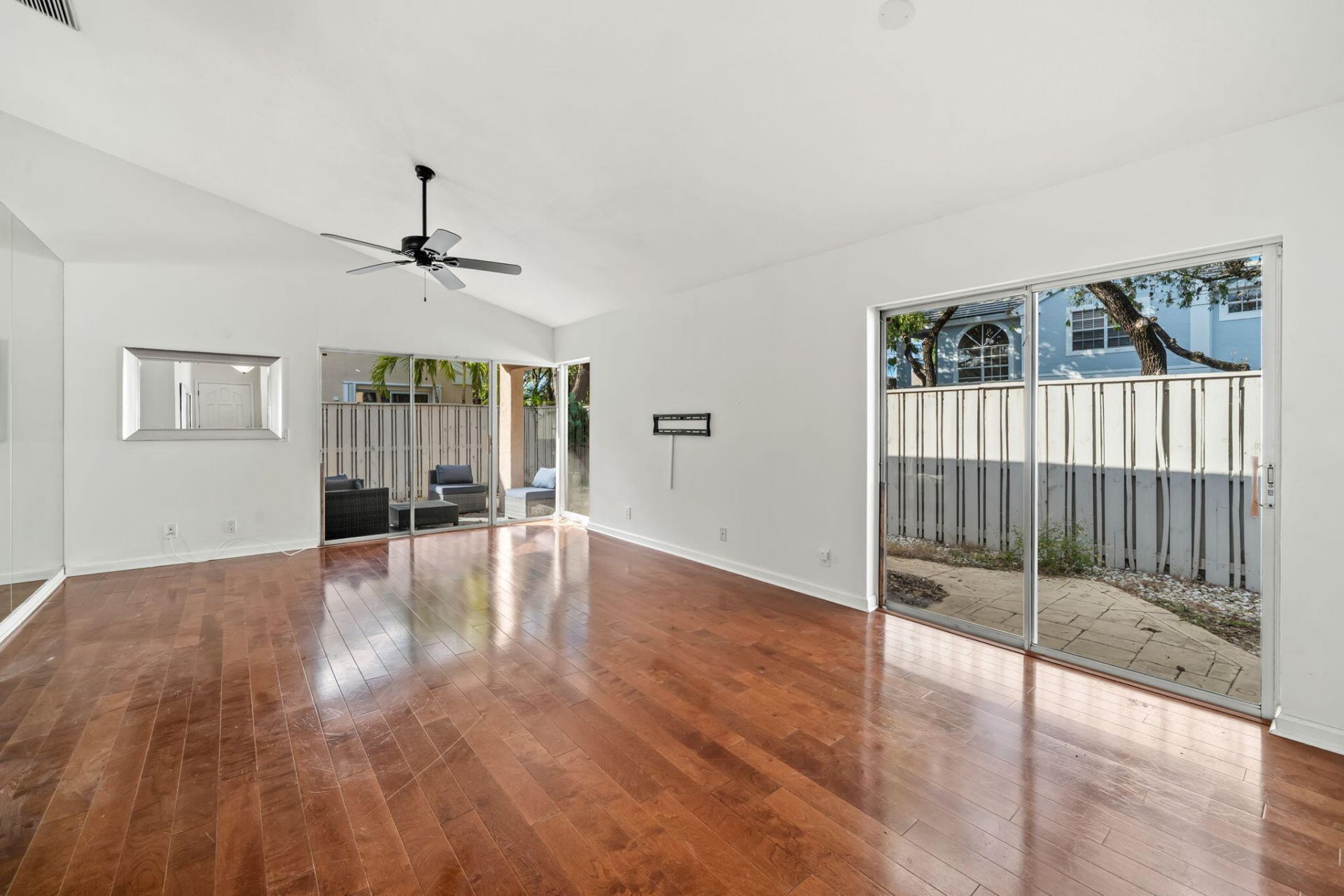 28 Governors Court, Palm Beach Gardens, FL 33418 Photo
