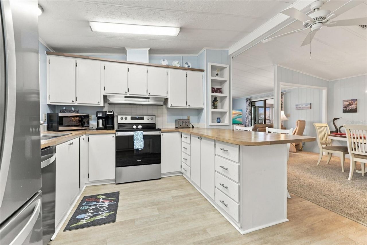 266 Camelot Drive , Nokomis, FL 34275 Photo