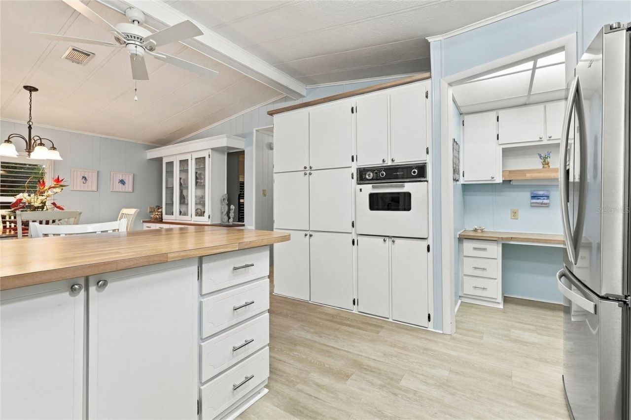266 Camelot Drive , Nokomis, FL 34275 Photo