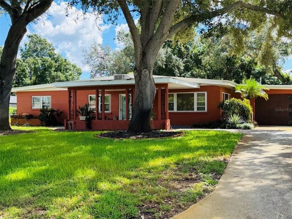 126 HOLLY AVENUE , SARASOTA, FL 34243