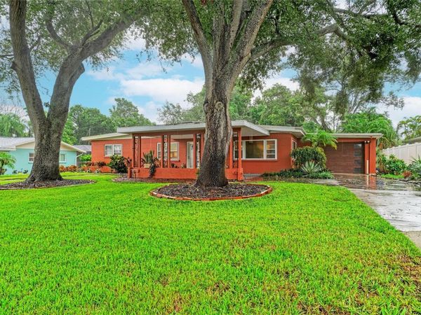 126 HOLLY AVENUE , SARASOTA, FL 34243