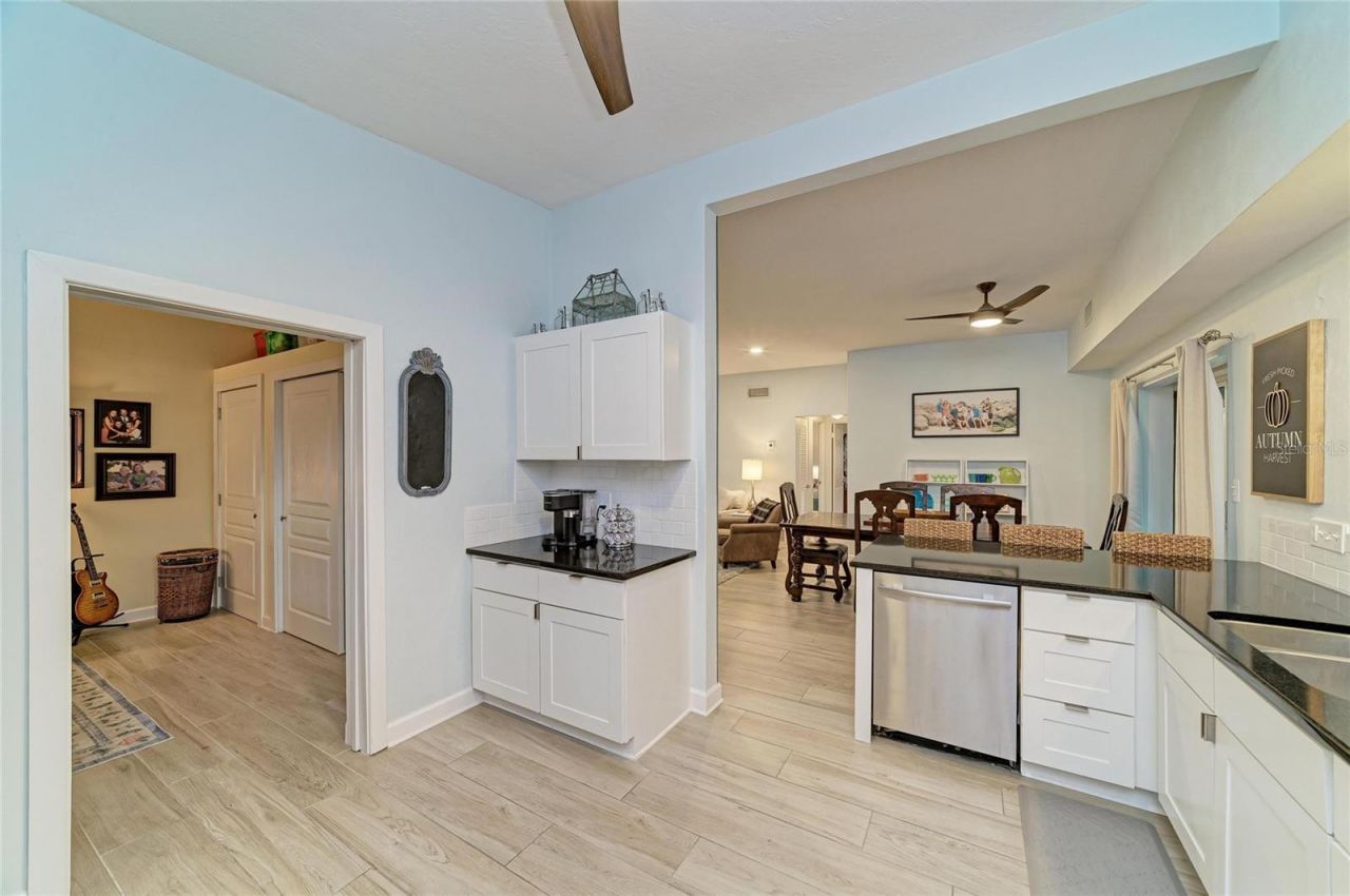 126 Holly Avenue , Sarasota, FL 34243 Photo