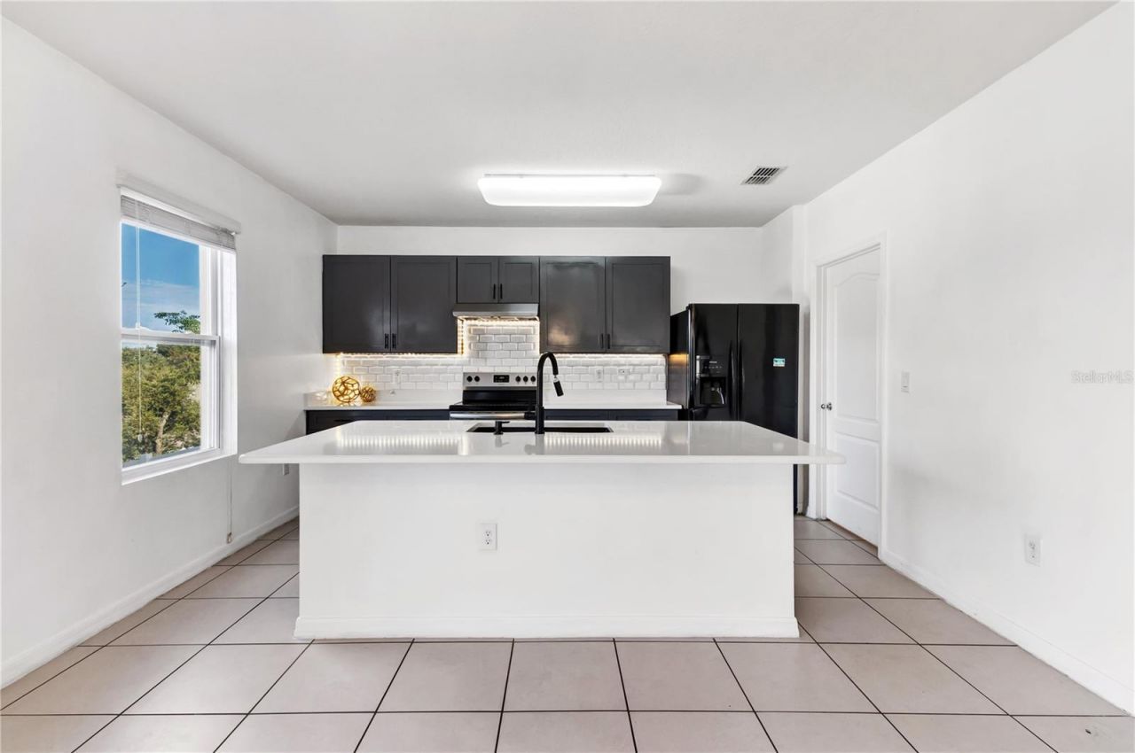 2150 Rockmart Loop , Tavares, FL 32778 Photo