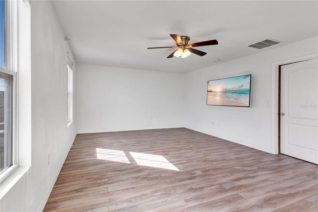 2150 Rockmart Loop , Tavares, FL 32778 Photo