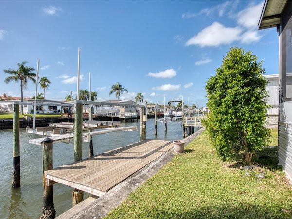 18675 US HIGHWAY 19 N, Unit 225, CLEARWATER, FL 33764