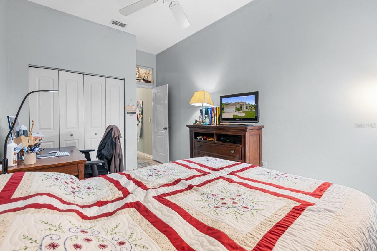 4202 Augusta Terrace E, Bradenton, FL 34203 Photo