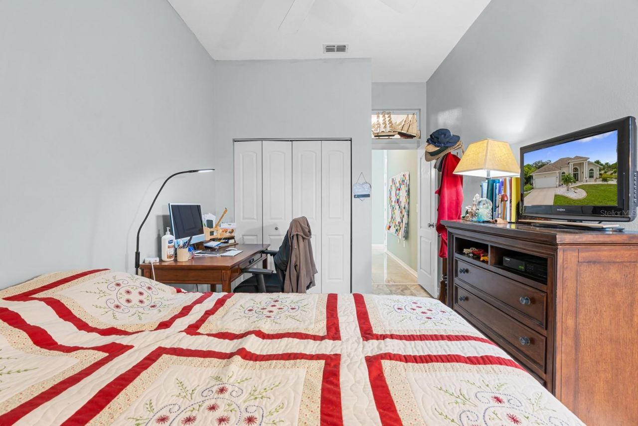 4202 Augusta Terrace E, Bradenton, FL 34203 Photo