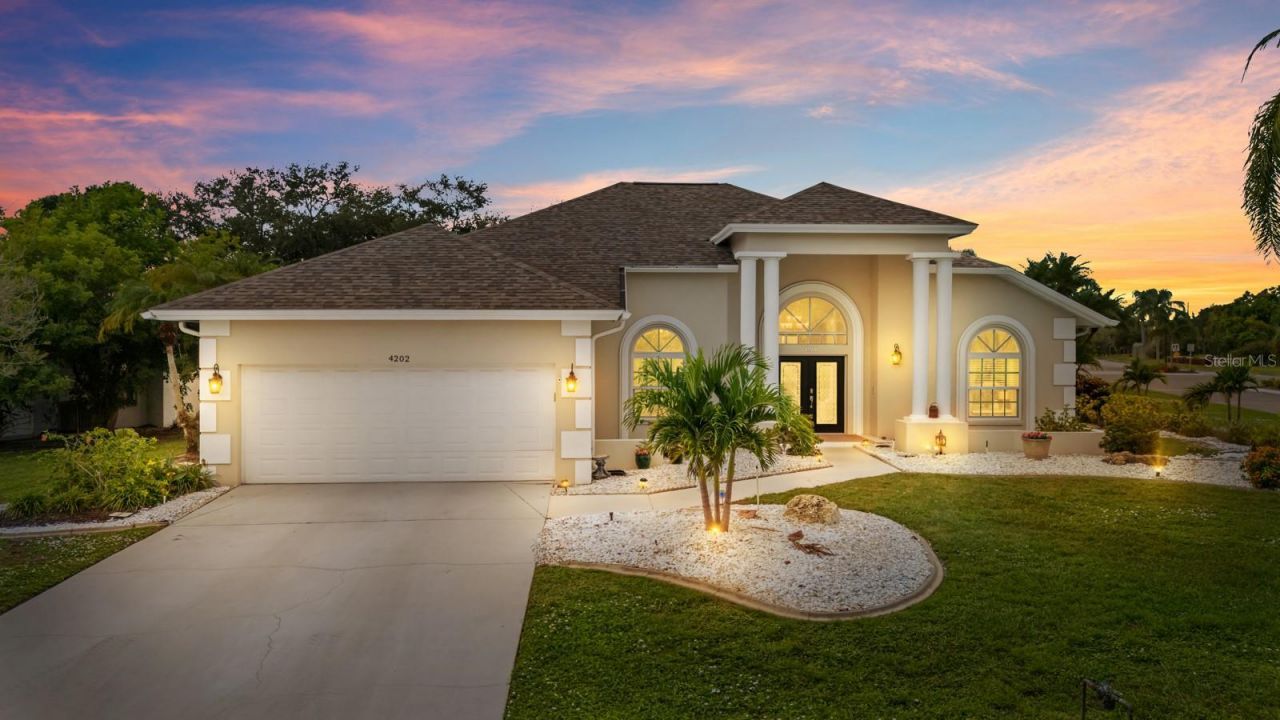 4202 Augusta Terrace E, Bradenton, FL 34203 Photo