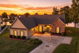 1667 Breckinridge Dr. photo 4