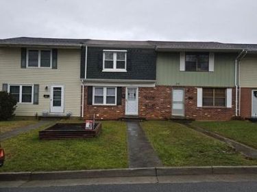 216 CAMERON STREET , BERRYVILLE, VA 22611
