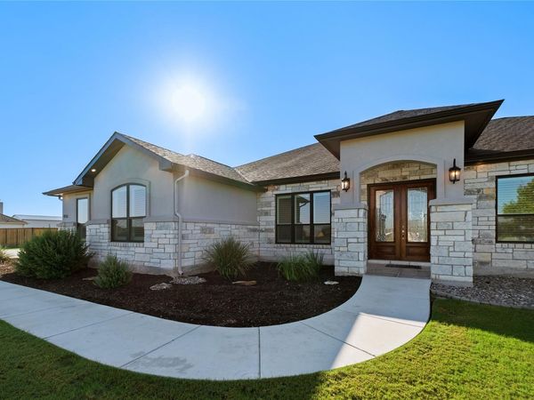 955 Inka RD, Salado, TX 76571